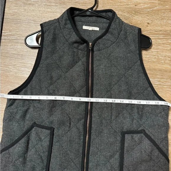 41 Hawthorn Shara Black Herringbone Quilted Vest Full Zip with Pockets Size L - Picture 6 of 7